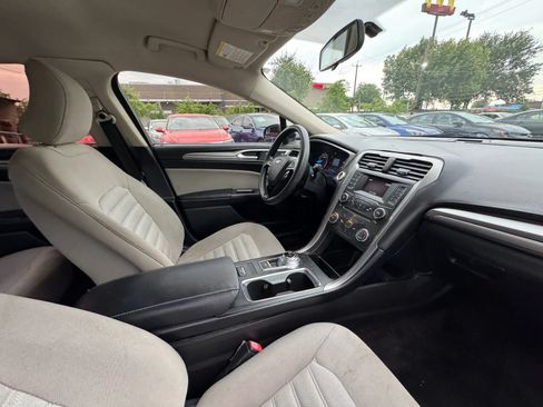 Used 2017 Ford Fusion S FWD image 15