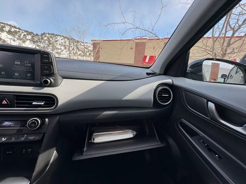 Used 2018 Hyundai Kona Limited image 20