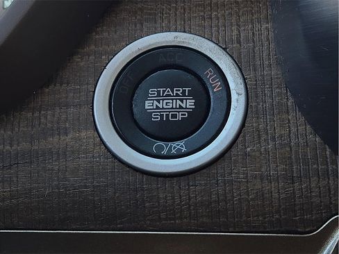 Used 2020 RAM 2500 Limited image 17