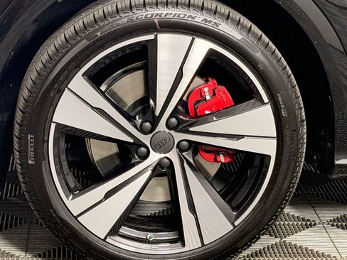 New 2026 Audi SQ5 Premium Plus AWD/4WD image 6