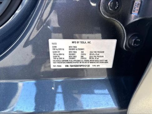 Used 2023 Tesla Model Y Performance AWD/4WD image 19