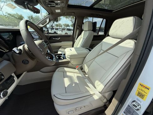 New 2026 GMC Yukon Denali w/ Denali Reserve Package image 18