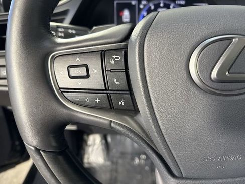 Used 2022 Lexus ES 250 Ultra Luxury w/ Accessory Package 2 image 14