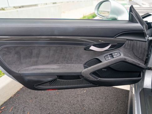 Used 2019 Porsche 911 GT3 RS image 10