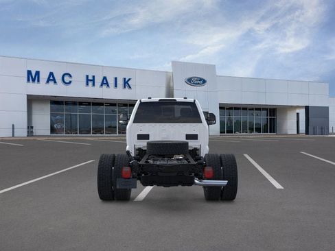 New 2026 Ford F450 XL w/ XL Chrome Package image 5