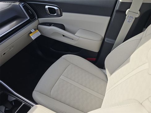 New 2026 Kia Sorento S image 17