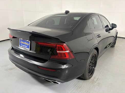 Used 2020 Volvo S60 T5 Momentum FWD image 8