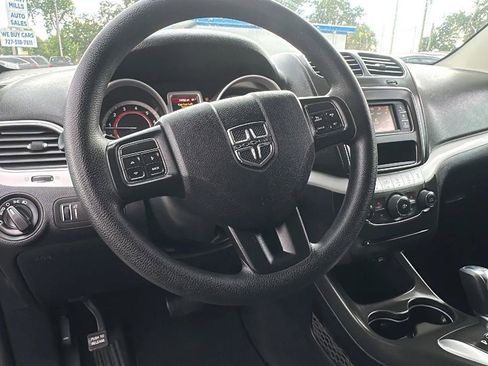 Used 2017 Dodge Journey SE FWD image 41