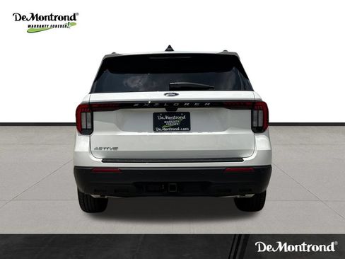New 2026 Ford Explorer Active RWD image 6