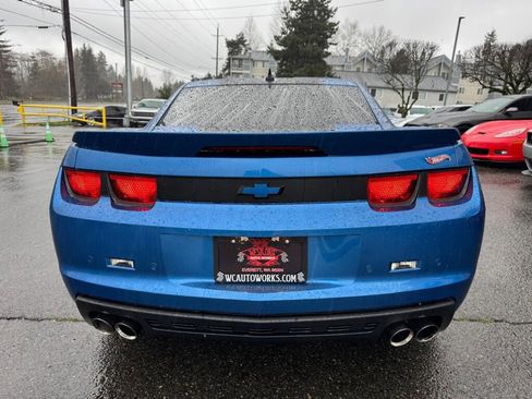 Used 2013 Chevrolet Camaro SS w/ Hot Wheels Special Edition image 8