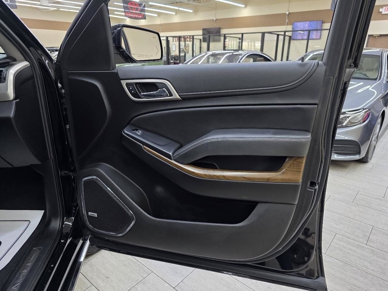 Used 2019 GMC Yukon Denali w/ Open Road Package AWD/4WD image 41