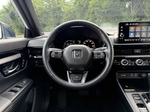 Used 2025 Honda CR-V Sport Touring image 25
