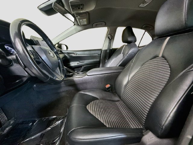 Used 2021 Toyota Camry SE FWD image 20