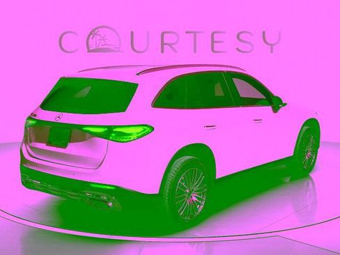 Certified 2026 Mercedes-Benz GLC 300 image 4
