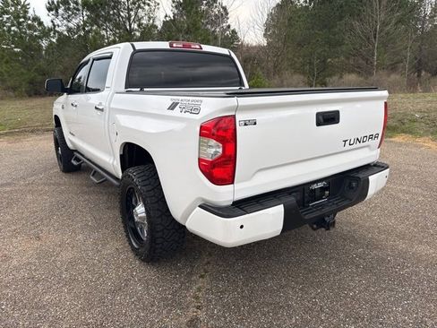 Used 2019 Toyota Tundra Limited w/ Limited Premium Package image 4