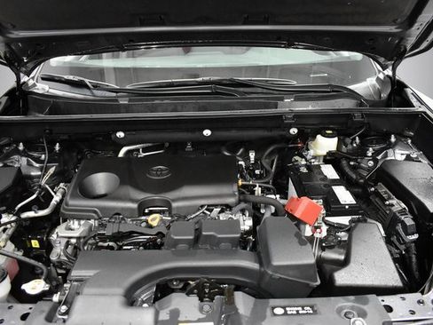 Used 2023 Toyota RAV4 XLE Premium image 35