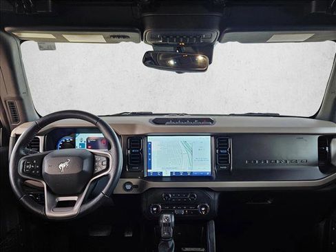 Used 2023 Ford Bronco Wildtrak image 18