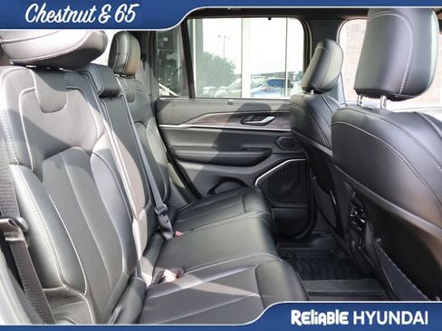 Used 2024 Jeep Grand Cherokee Limited 4xe AWD/4WD image 13