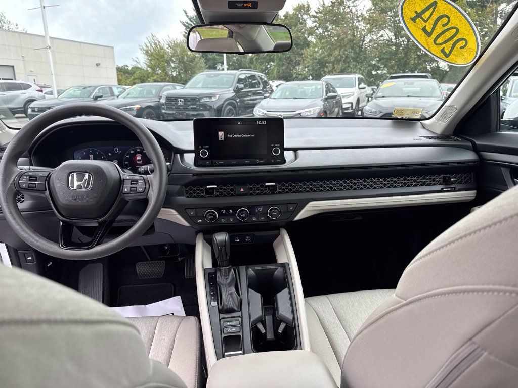 Used 2024 Honda Accord EX image 25