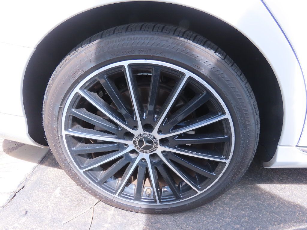 Used 2019 Mercedes-Benz C 300 Sedan image 17
