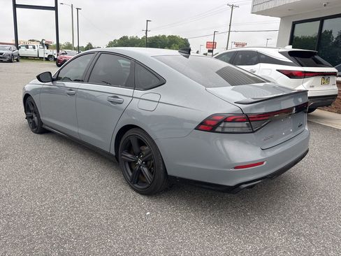 Used 2023 Honda Accord Sport image 5