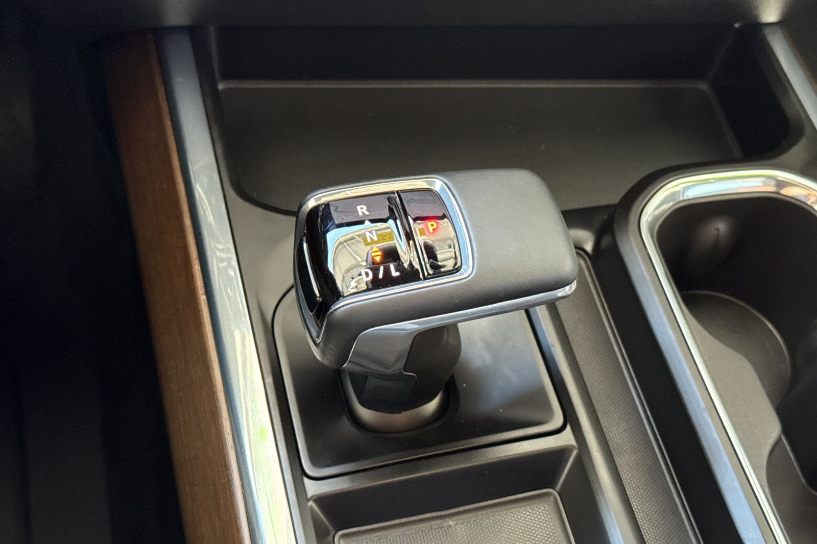 Used 2024 Chevrolet Silverado 1500 High Country w/ High Country Premium Package AWD/4WD image 33
