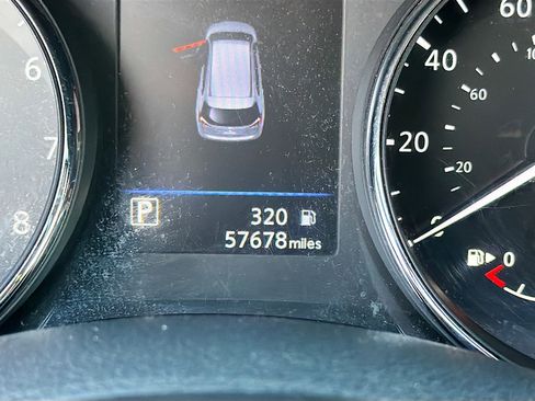 Used 2019 Nissan Rogue SL w/ Premium Package image 41