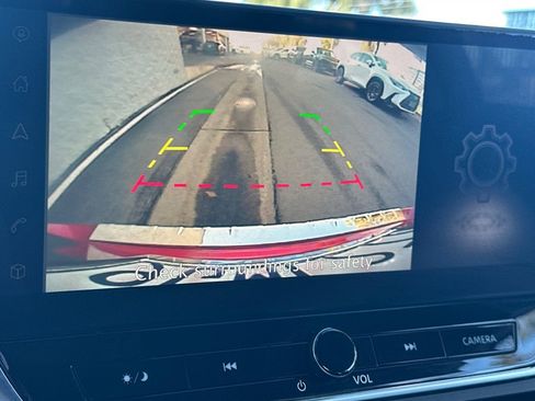 Used 2023 Nissan Altima 2.5 SR w/ SR Premium Package image 16