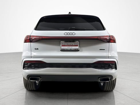 Used 2025 Audi Q5 Premium Plus w/ Premium Plus AWD/4WD image 4