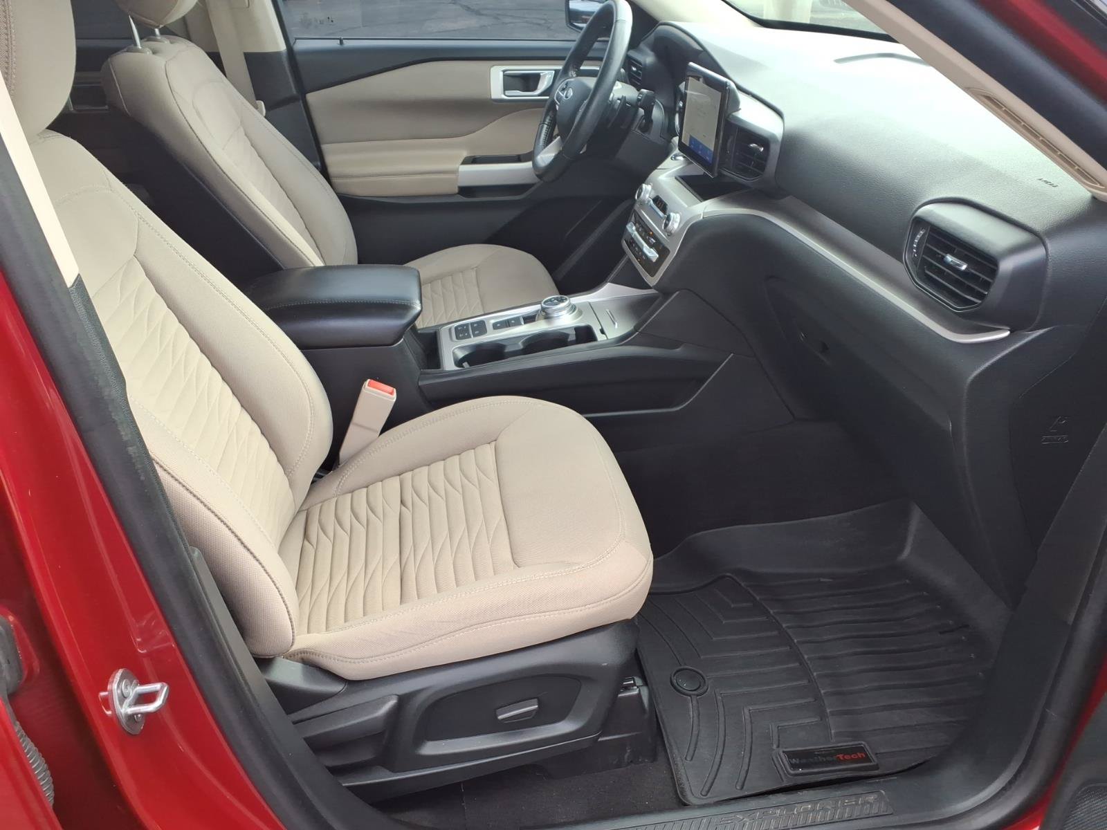Certified 2020 Ford Explorer XLT RWD image 11