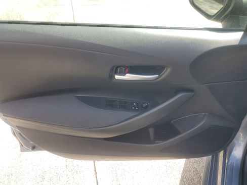 Used 2021 Toyota Corolla LE image 18