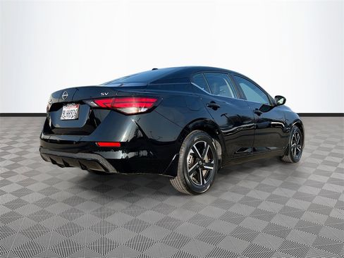 Used 2024 Nissan Sentra SV image 7