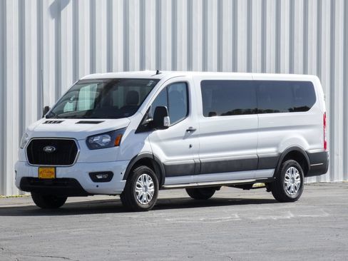 Used 2025 Ford Transit 350 XLT RWD image 34