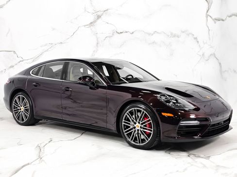 Used 2017 Porsche Panamera Turbo image 38