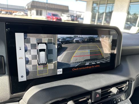 Used 2024 Toyota Land Cruiser image 18