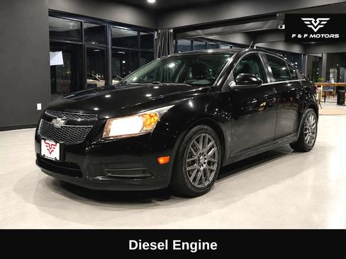 Used 2014 Chevrolet Cruze Diesel w/ Enhanced Safety Package FWD image 2