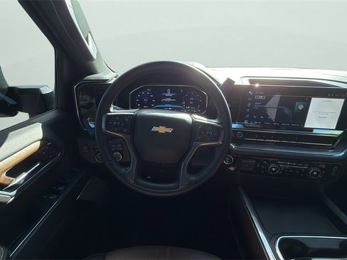 Used 2024 Chevrolet Silverado 3500 High Country w/ High Country Premium Package image 22