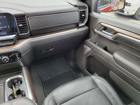 Used 2023 Chevrolet Silverado 1500 LT Trail Boss w/ Convenience Package II image 19