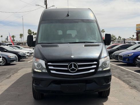 Used 2015 Mercedes-Benz Sprinter 2500 image 16