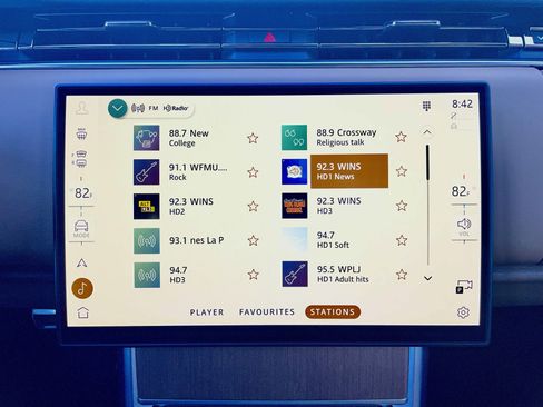 Certified 2024 Land Rover Range Rover Long Wheelbase SE image 29