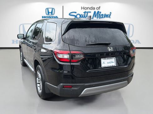 Certified 2025 Honda Pilot EX-L image 5