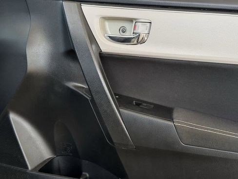 Used 2019 Toyota Corolla LE FWD image 27