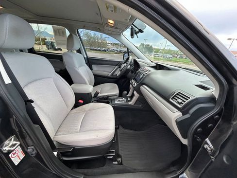 Used 2017 Subaru Forester 2.5i Premium w/ Protection Package #1 AWD/4WD image 33