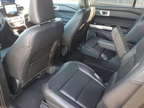 Certified 2023 Ford Explorer XLT w/ Equipment Group 202A image 27