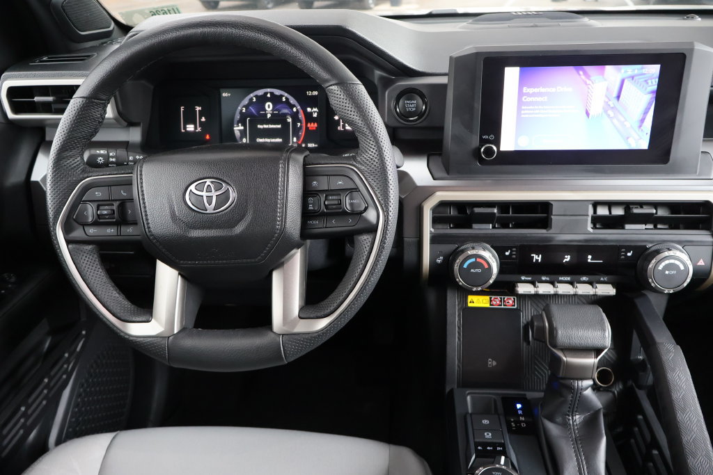 Certified 2025 Toyota Tacoma SR5 AWD/4WD image 2