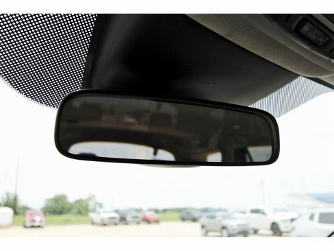 Used 2023 Honda Pilot LX image 25