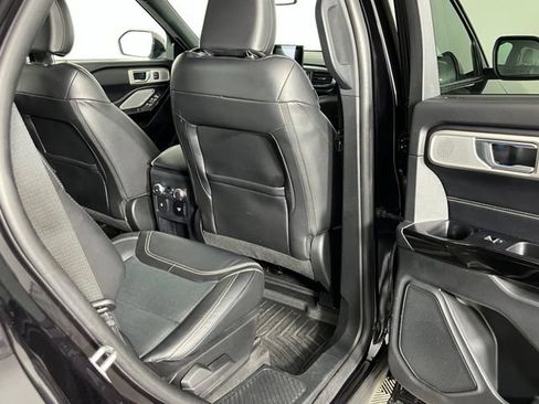 Used 2021 Ford Explorer ST w/ Equipment Group 401A AWD/4WD image 32