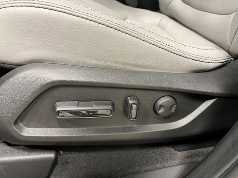 New 2025 Honda Pilot EX-L image 14