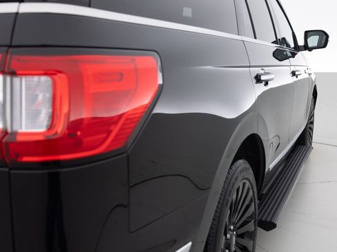 Used 2018 Lincoln Navigator Reserve w/ Technology Package image 14