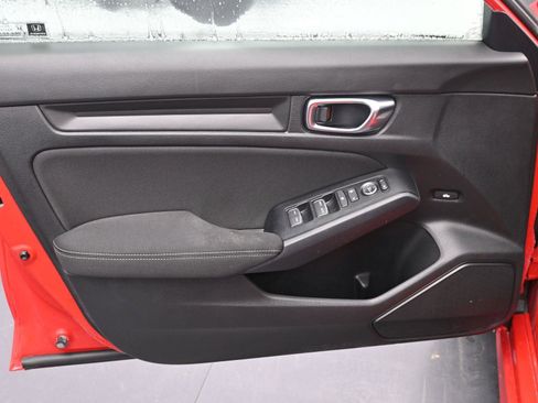 Used 2025 Honda Civic Sport image 14